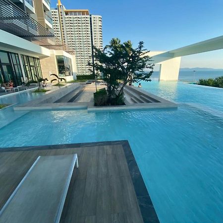 Aeras Jomtien By Cherry Aparthotel Bagian luar foto