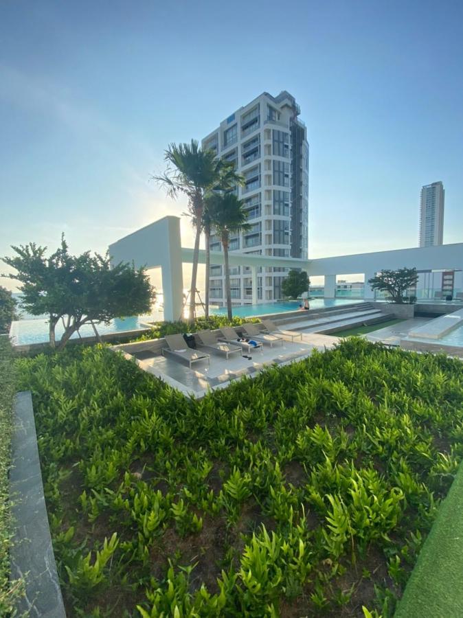 Aeras Jomtien By Cherry Aparthotel Bagian luar foto