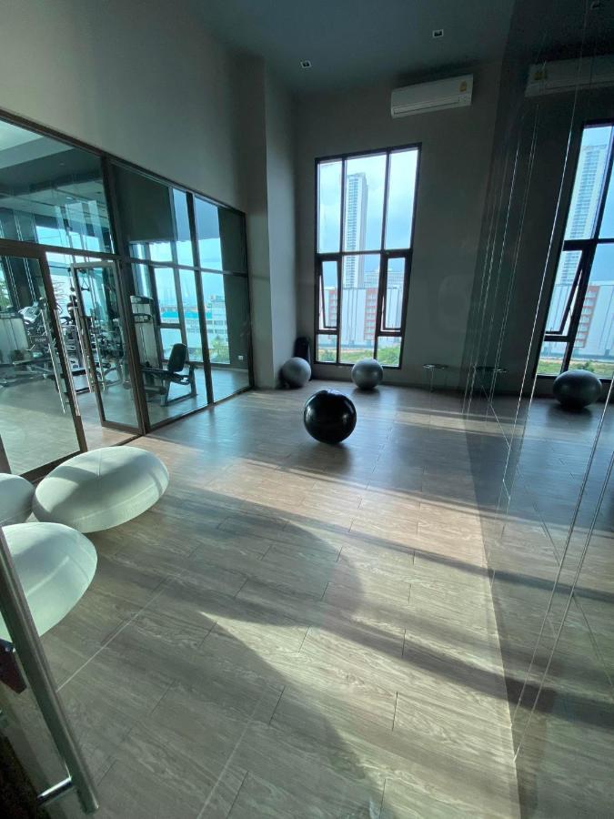 Aeras Jomtien By Cherry Aparthotel Bagian luar foto
