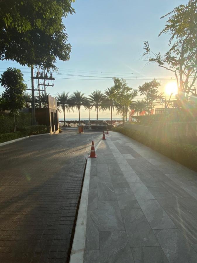 Aeras Jomtien By Cherry Aparthotel Bagian luar foto