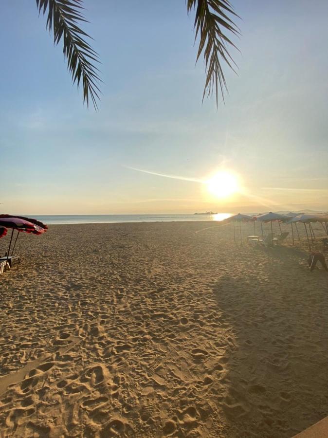 Aeras Jomtien By Cherry Aparthotel Bagian luar foto